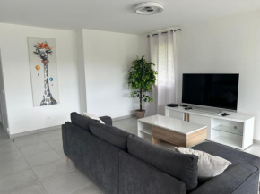 Appartement neuf marina etang z abricot